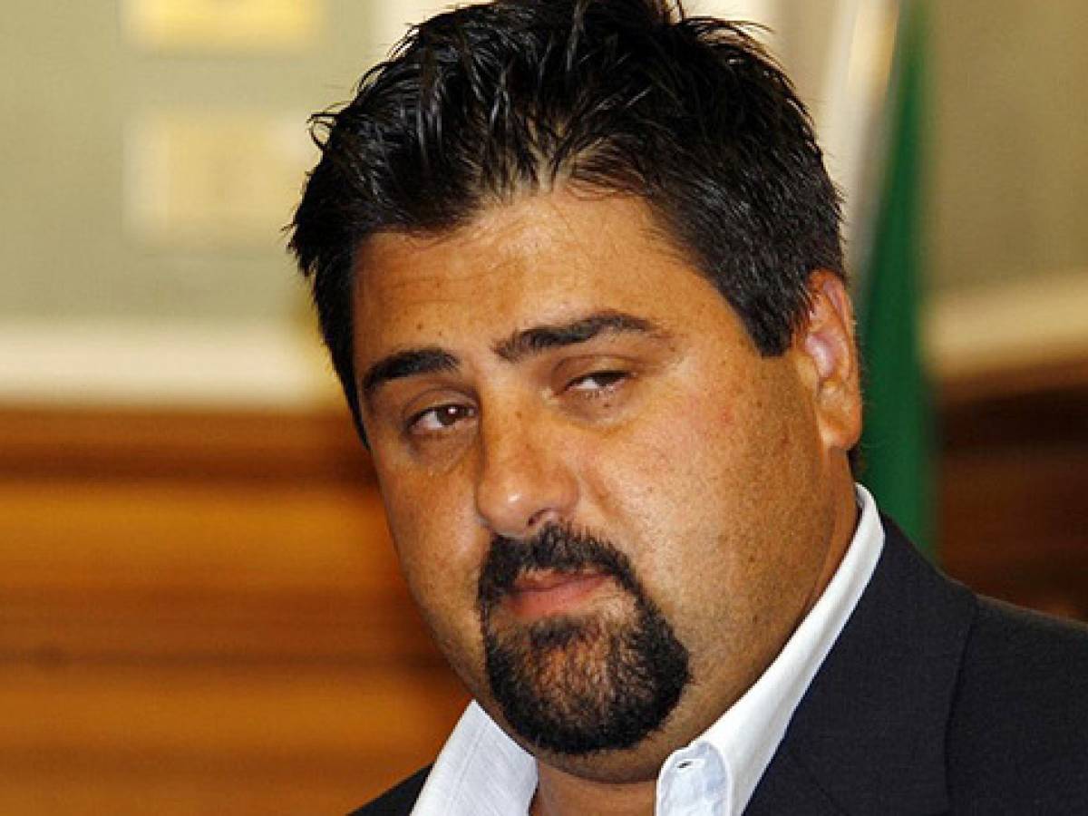 Regionali, in Molise vince Iorio ma anche Tonino Eletto il figlio di Di