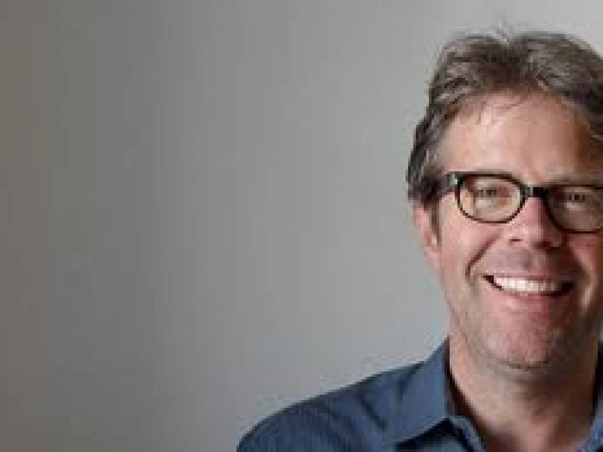 Джонатан франзен перекрестки. Джонатан франзен. Jonathan franzen. Франзен шнайдер. Jonathan franzen.