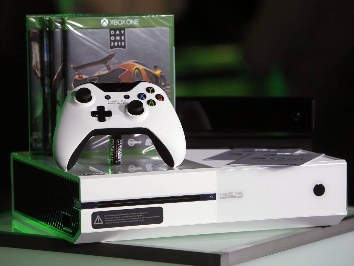 Xbox one 2013 белый. Xbox one за 22000. Xbox one за 20000. Microsoft Xbox 360 2023. Хбокс 2023