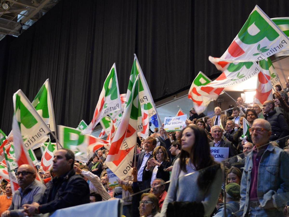 Elezioni Matteo Renzi Apre La Campagna Del Partito Democratico Il