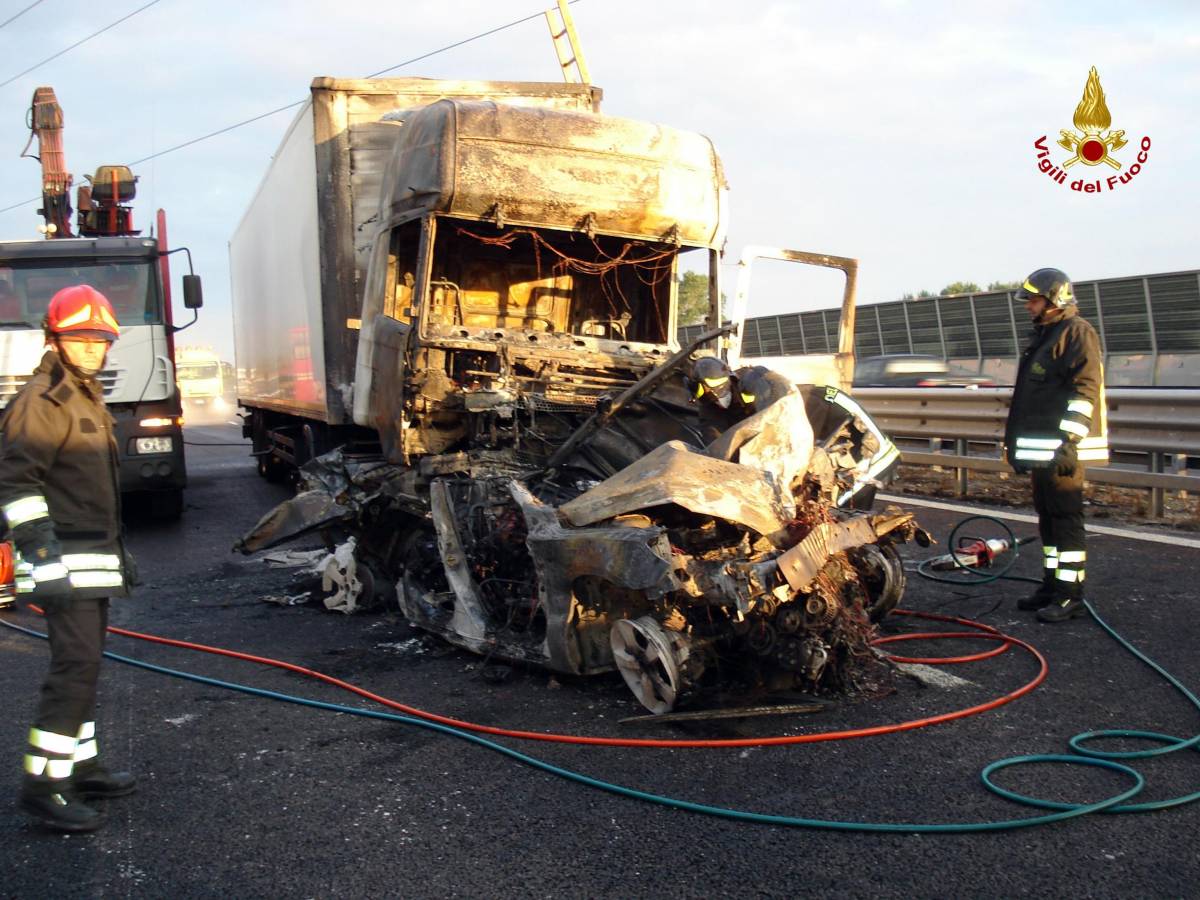 Incidente Nel Padovano, Tre Morti Sull'autostrada A4 - Il Giornale