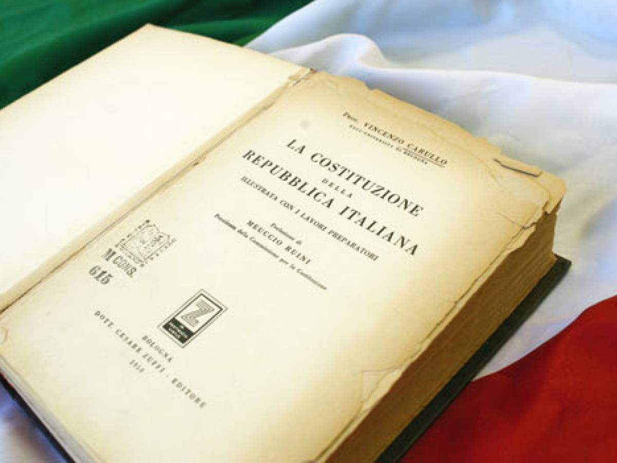 i costituenti pci volevano carriere divise da Ilgiornale.it i costituenti pci volevano carriere divise