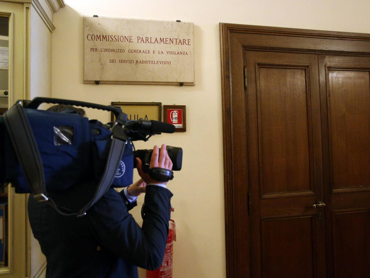 Scontro tra 5s e FdI sull'audizione di Ruggieri: cosa è successo