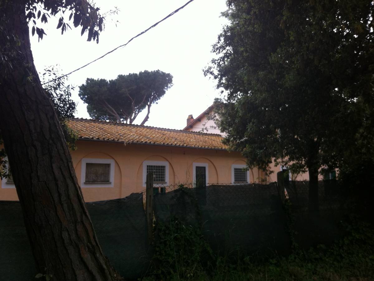 Via Del Casale Di San Nicola 150 Roma, gruppo di estrema destra tenta l'occupazione del nascente centro