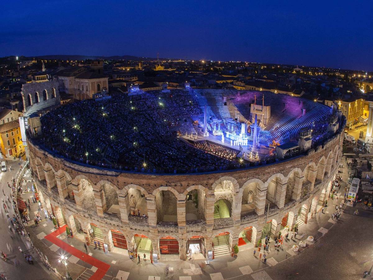 La magia dell'Arena di Verona si accende col Nabucco ilGiornale.it