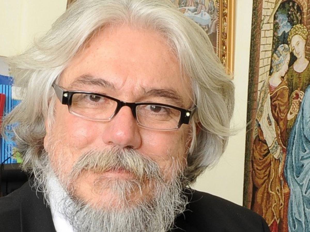 Malore per Alessandro Meluzzi, operato d'urgenza. Condizioni gravi il