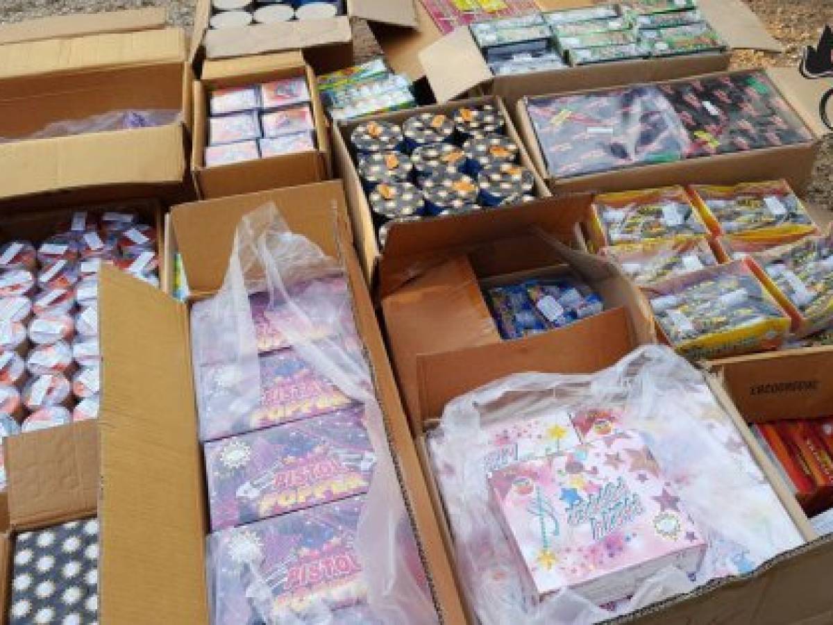 occhio alla bomba gaza il botto di capodanno venduto al mercato nero da Ilgiornale.it occhio alla bomba gaza il botto di capodanno venduto al mercato nero