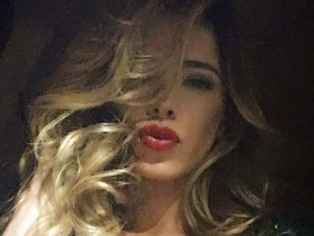 FOTO: Aida Yespica, il seno esplode su Instagram - il Giornale