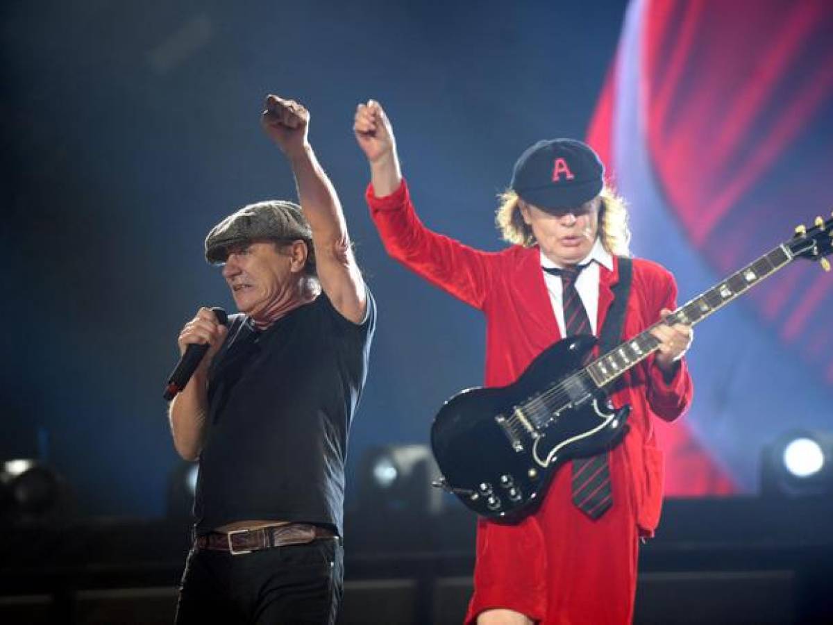 Gli AC/DC proseguono il tour con Axl Rose dei Guns N' Roses - il Giornale