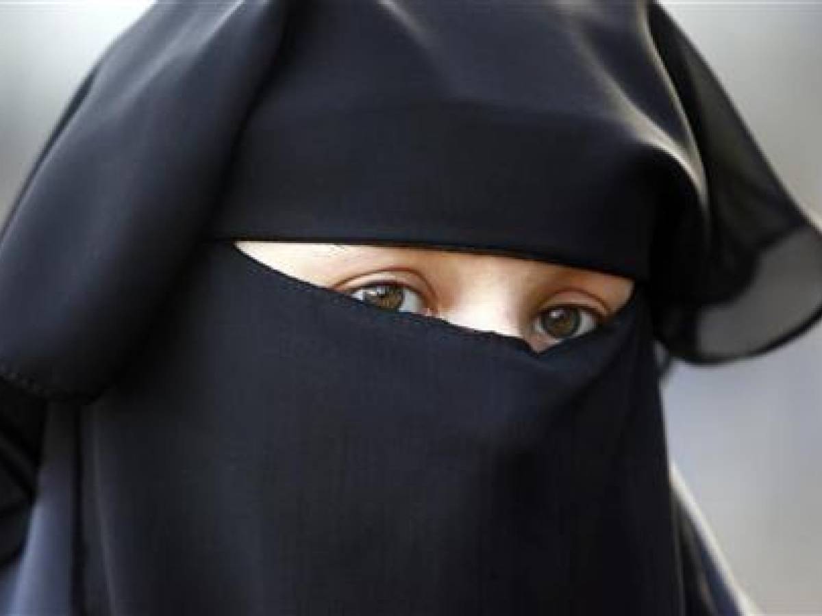 Il trucco delle islamiche per rimanere vergini: il sesso intercrurale - il  Giornale