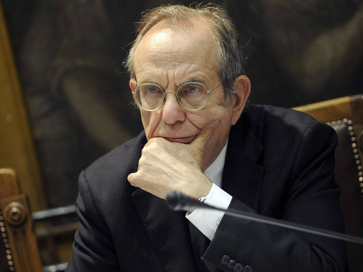 Padoan nega i problemi