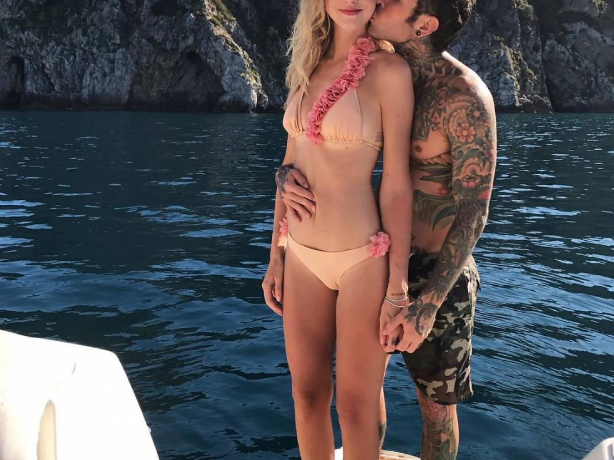 Fedez svela il segreto del seno sexy di Chiara Ferragni - il Giornale