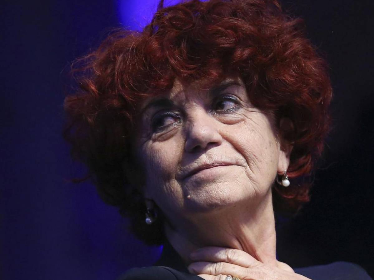 morta valeria fedeli l ex ministra dell istruzione aveva 76 anni da Ilgiornale.it morta valeria fedeli l ex ministra dell istruzione aveva 76 anni