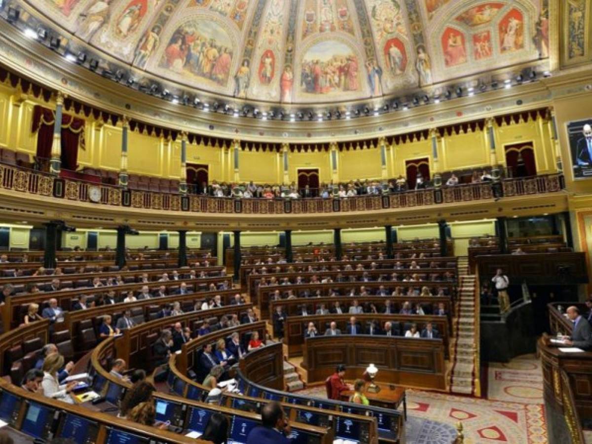 Spagna, quasi 1 giovane su 4 preferisce un regime autoritario Spagna, quasi 1 giovane su 4 preferisce un regime autoritario