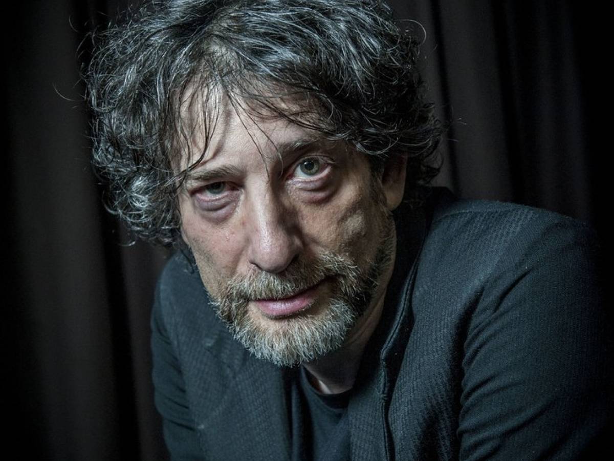 Furtivi, striscianti, graffianti: i libri di Neil Gaiman, tra gotico e  humour