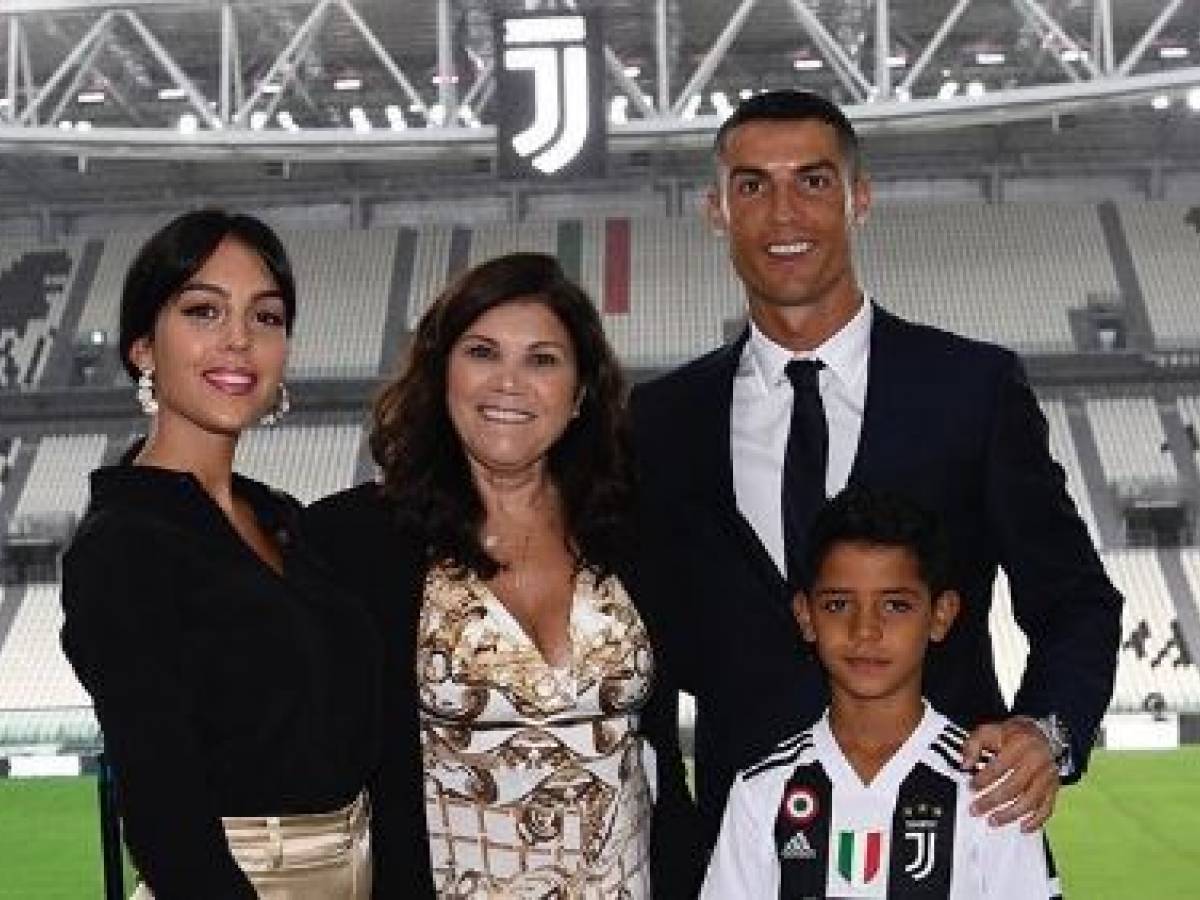Chi è La Mamma Di Ronaldo Jr