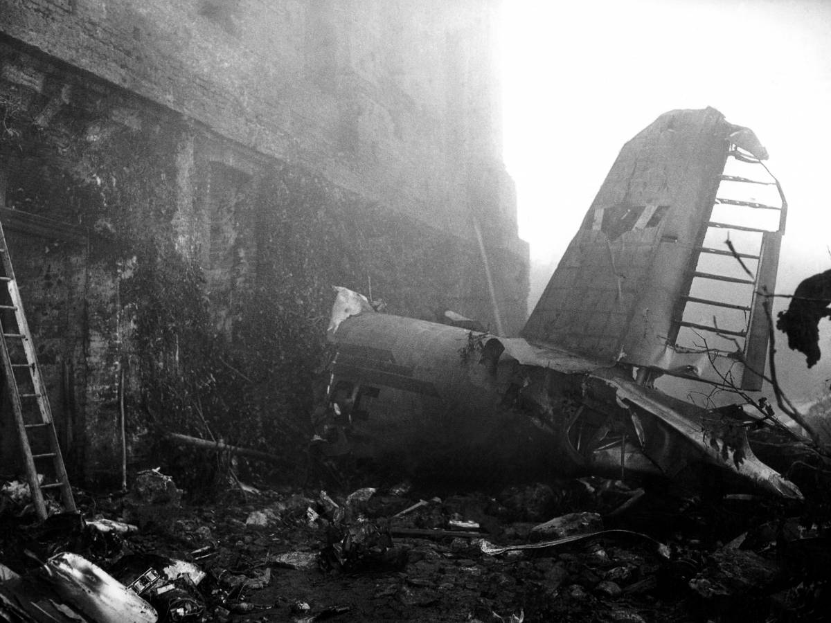 La Torino granata ricorda la tragedia di Superga La Torino granata ricorda la tragedia di Superga