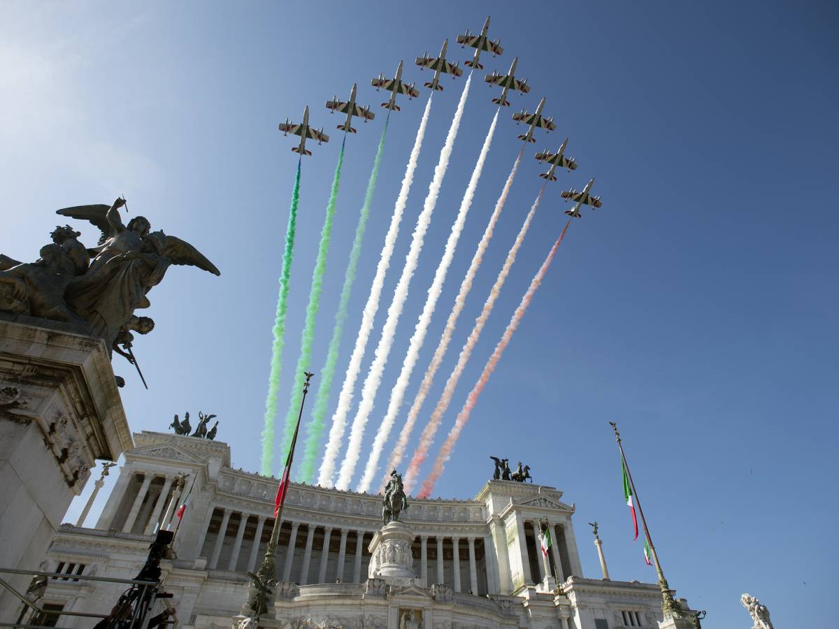 Il 2 giugno, la Repubblica mostra pregi e peccati. Siamo tutti responsabili dello spirito civico Il 2 giugno, la Repubblica mostra pregi e peccati. Siamo tutti responsabili dello spirito civico