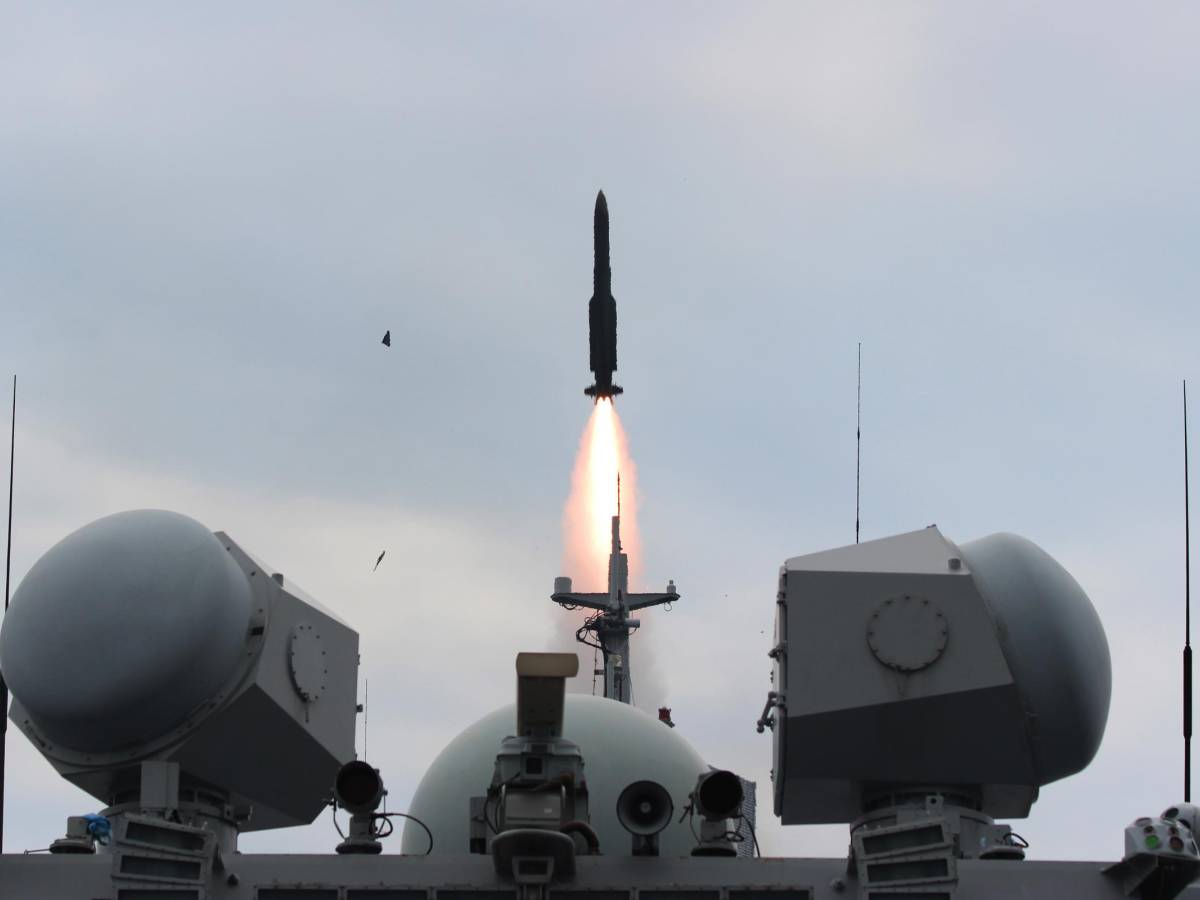 ecco i missili low cost della cina cos236 pechino rivoluziona l arte della guerra da Ilgiornale.it ecco i missili low cost della cina cos236 pechino rivoluziona l arte della guerra