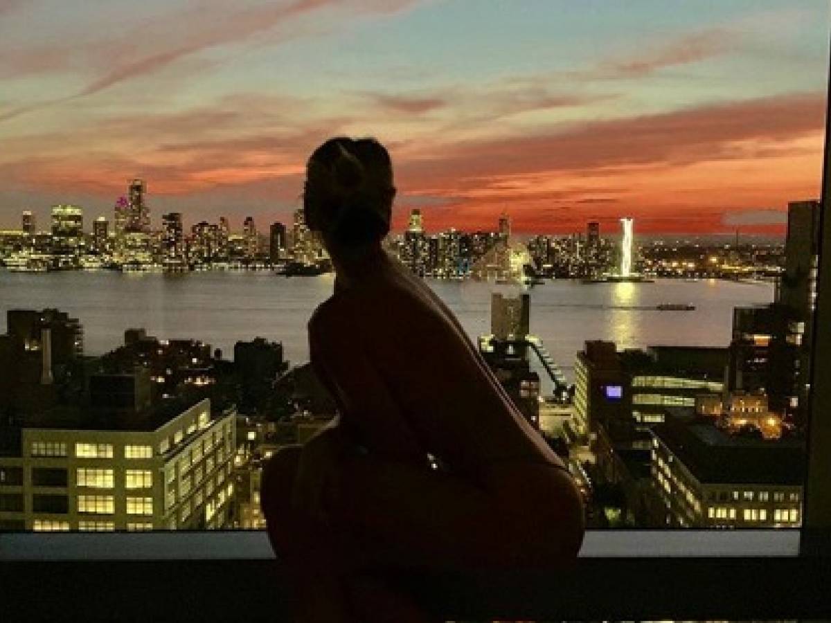 Alessia Marcuzzi nuda a New York e il web si scatena - il Giornale