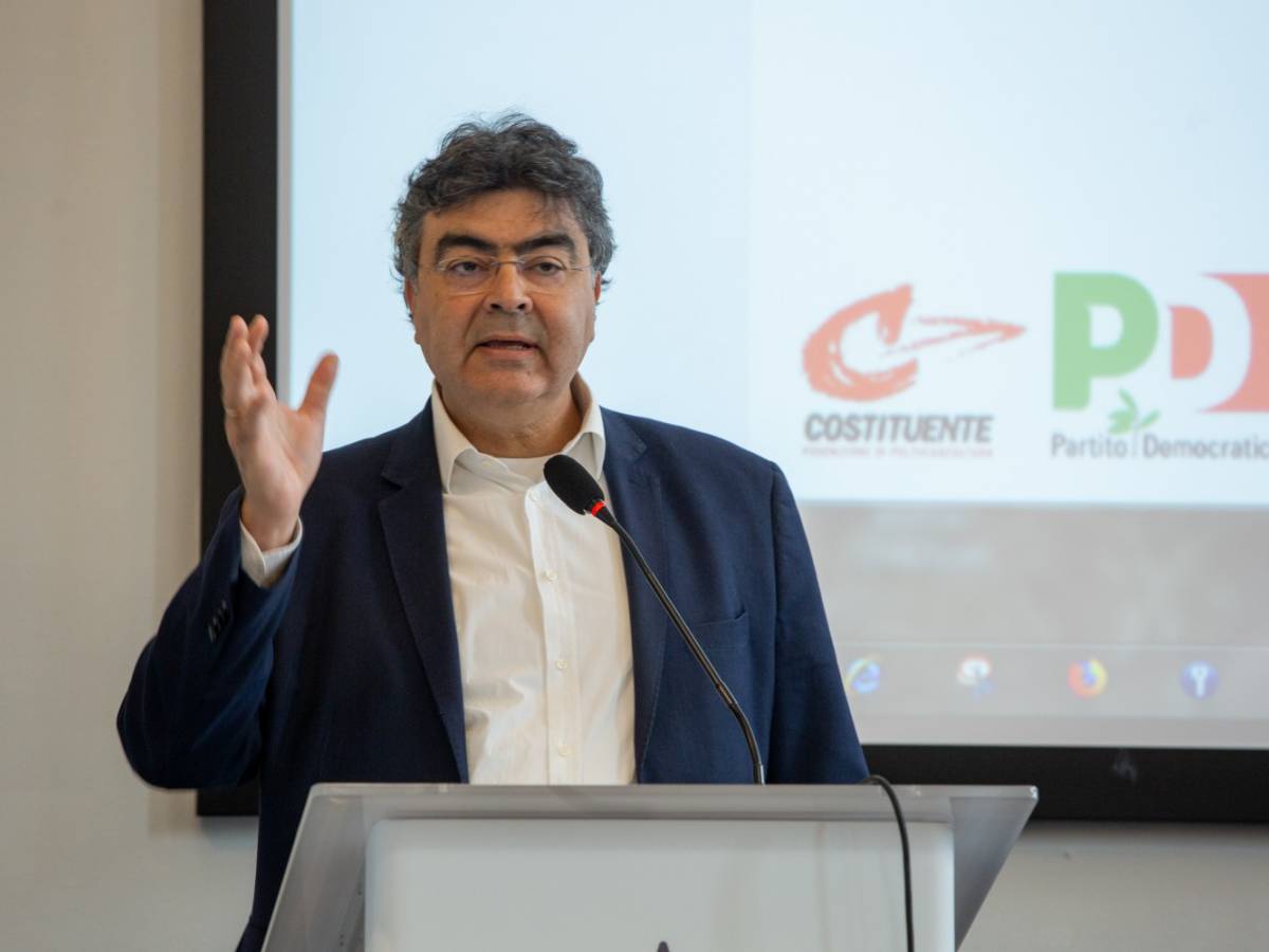 "Fuori i sionisti dall "Fuori i sionisti dall