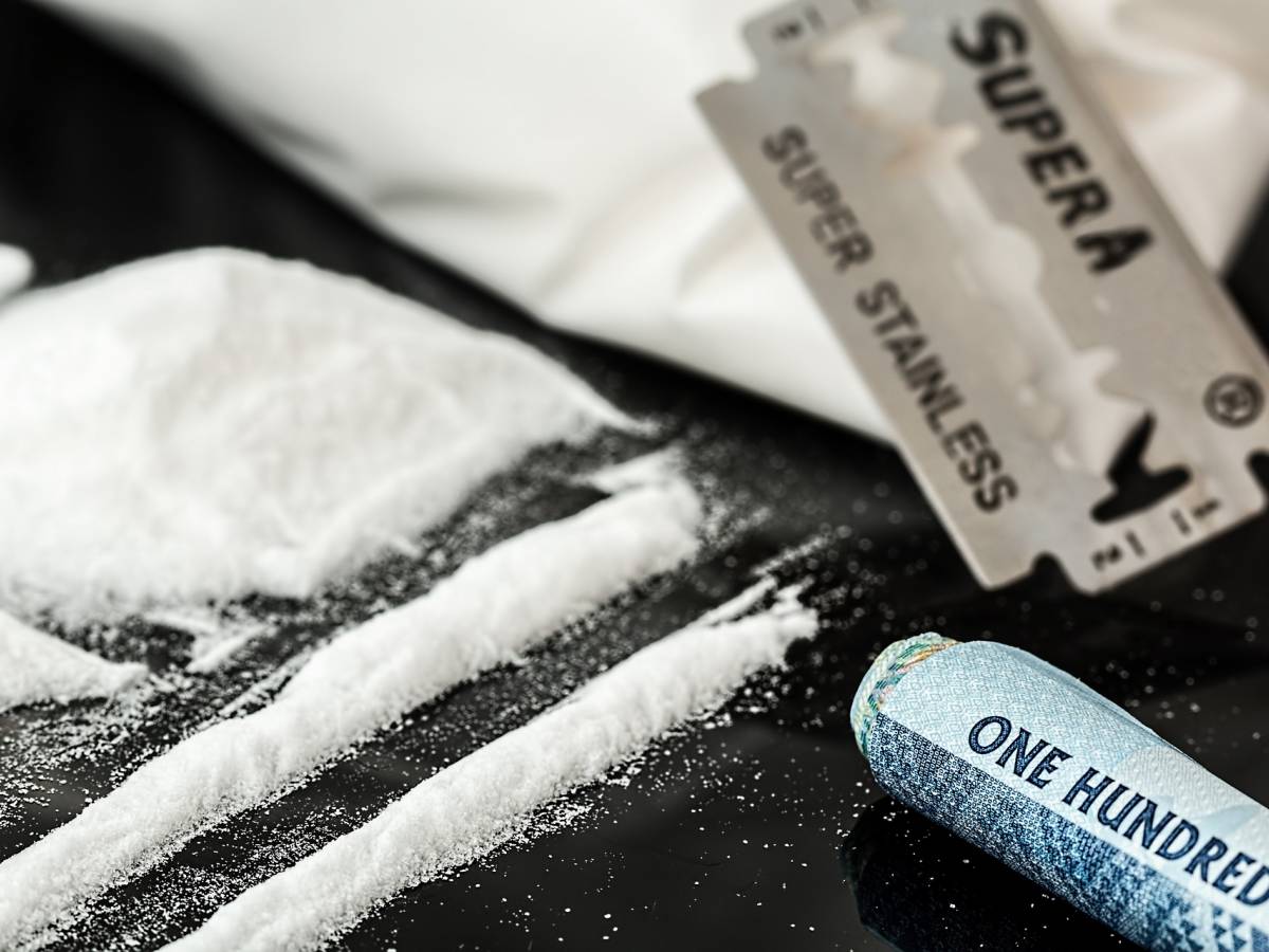 Estate di droga e violenza: dai porti blindati ai rave, lo Stato all’attacco dei clan Estate di droga e violenza: dai porti blindati ai rave, lo Stato all’attacco dei clan
