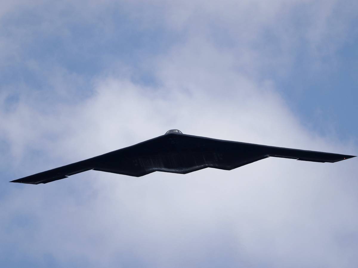 il volo poi l atterraggio misterioso svelato il nuovo maxi drone usa rq 180 da Ilgiornale.it il volo poi l atterraggio misterioso svelato il nuovo maxi drone usa rq 180