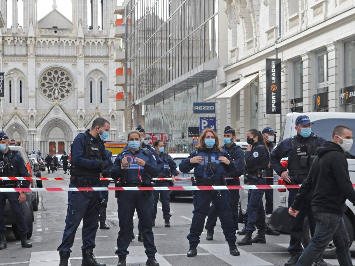 L’alerte « christianophobie » en France : une église est profanée quotidiennement