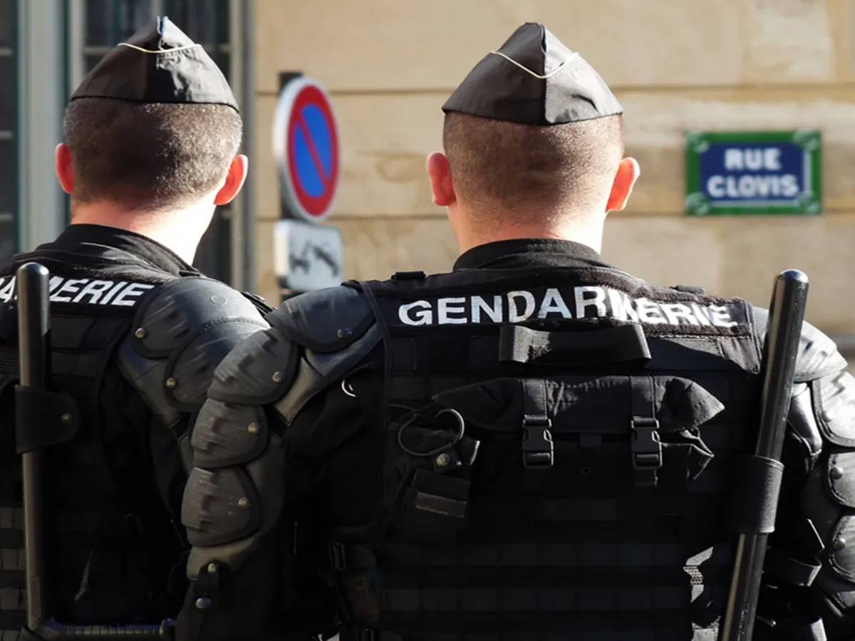 francia alla guida di un auto falcia i pedoni e ne ferisce 10 ha urlato allah akbar