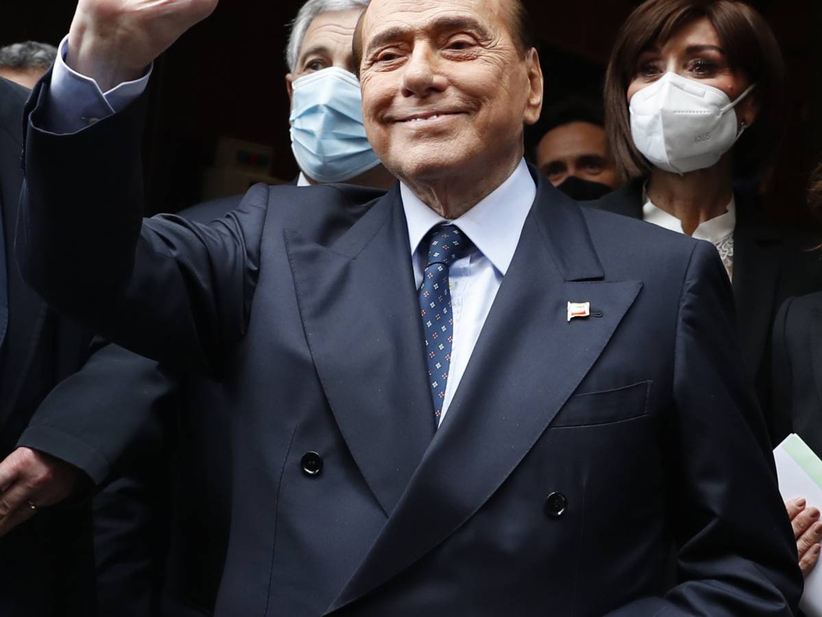 Silvio Berlusconi dimesso dall'ospedale: ha già fatto ...