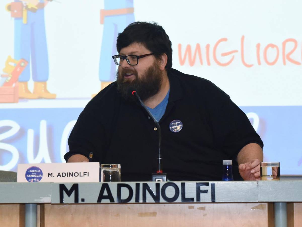 adinolfi rompe il silenzio dai domiciliari sono innocente vivo da monaco vogliono vedermi nel fango da Ilgiornale.it adinolfi rompe il silenzio dai domiciliari sono innocente vivo da monaco vogliono vedermi nel fango