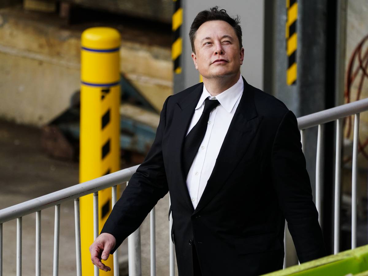 Musk-Bezos e la gara sfacciata. "Caro Jeff, ho più miliardi di te"