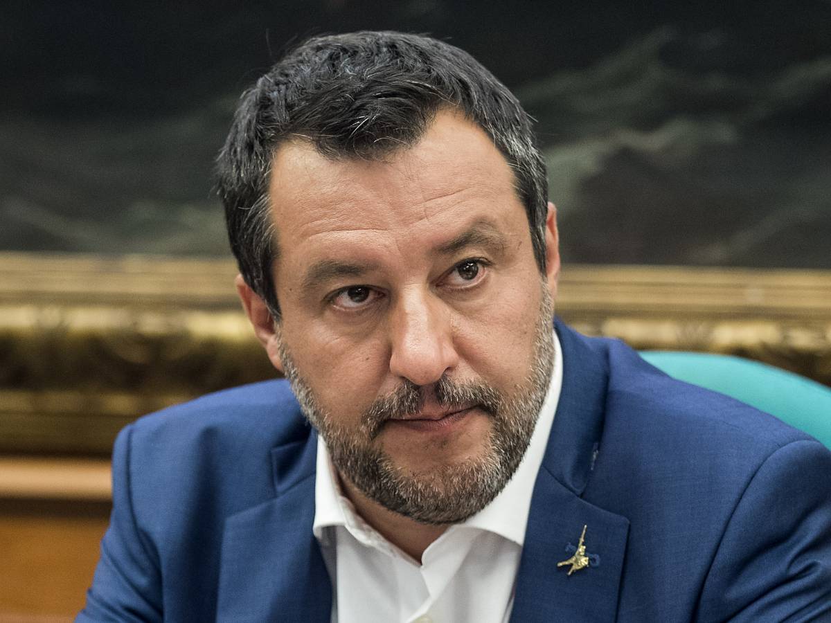 500mila Firme Per La Giustizia E Salvini Lancia La Sfida Sul Rdc Ilgiornale It
