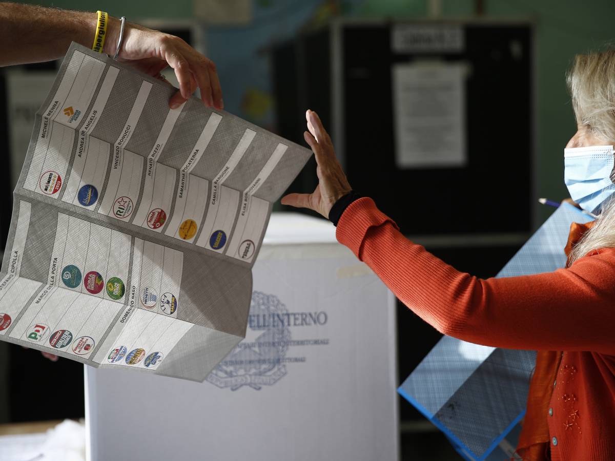 La Fuga Degli Elettori Nelle Metropoli Al Voto - Il Giornale