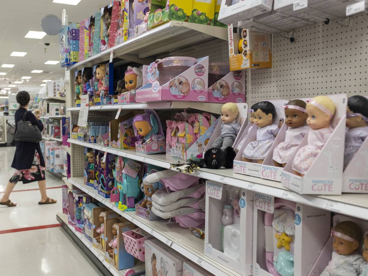 California, scatta l'obbligo: i negozi per bambini dovranno avere una  sezione di genere neutro 