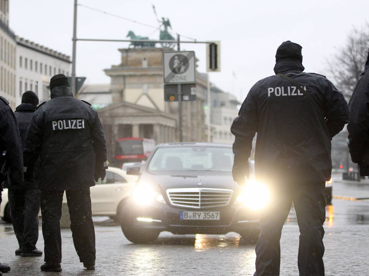 sparatoria in un liceo in baviera diversi feriti arrestato il sospetto assalitore da Ilgiornale.it sparatoria in un liceo in baviera diversi feriti arrestato il sospetto assalitore