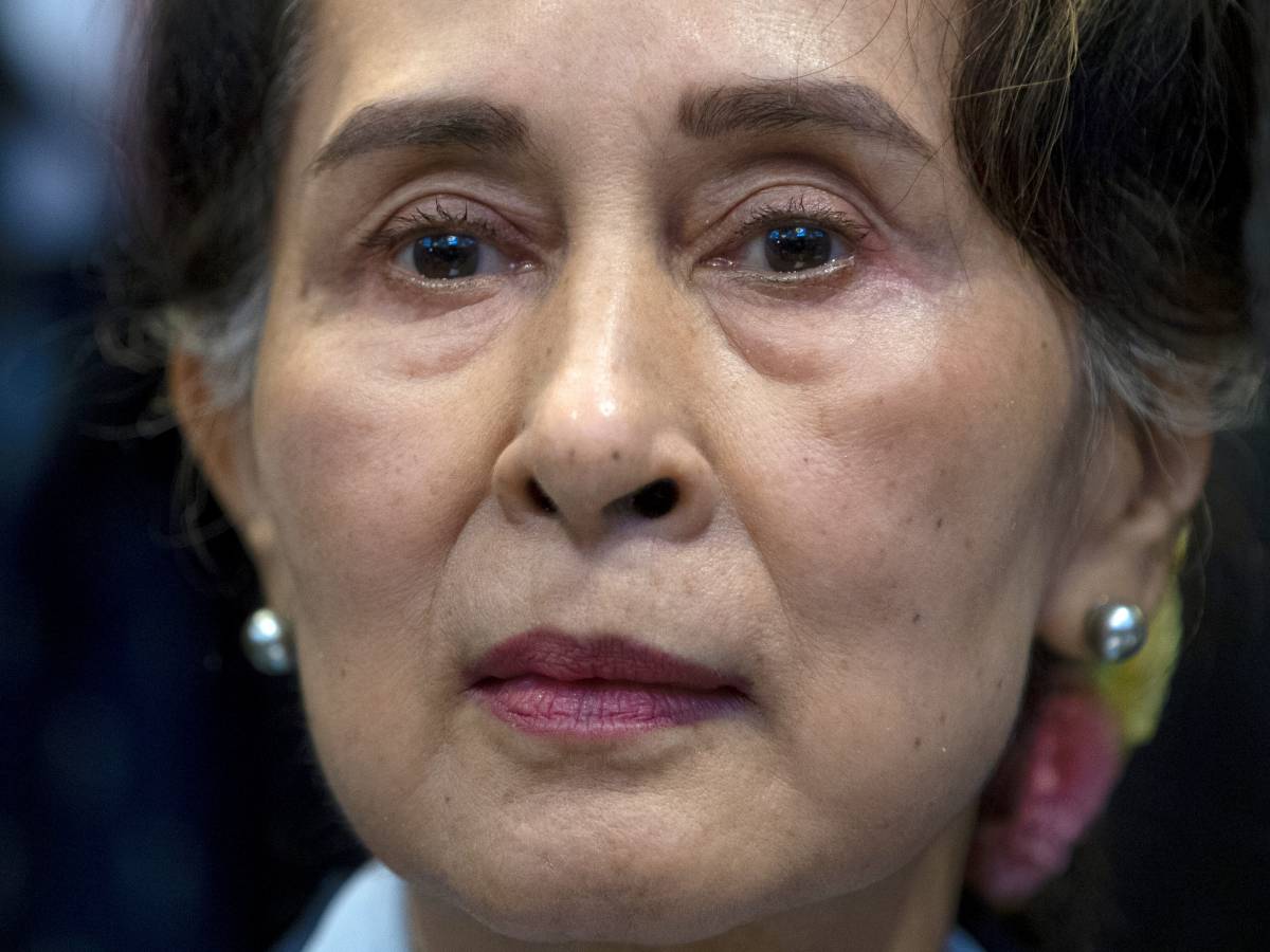 la nobel san suu kyi agli arresti domiciliari dopo 5 anni di carcere da Ilgiornale.it la nobel san suu kyi agli arresti domiciliari dopo 5 anni di carcere