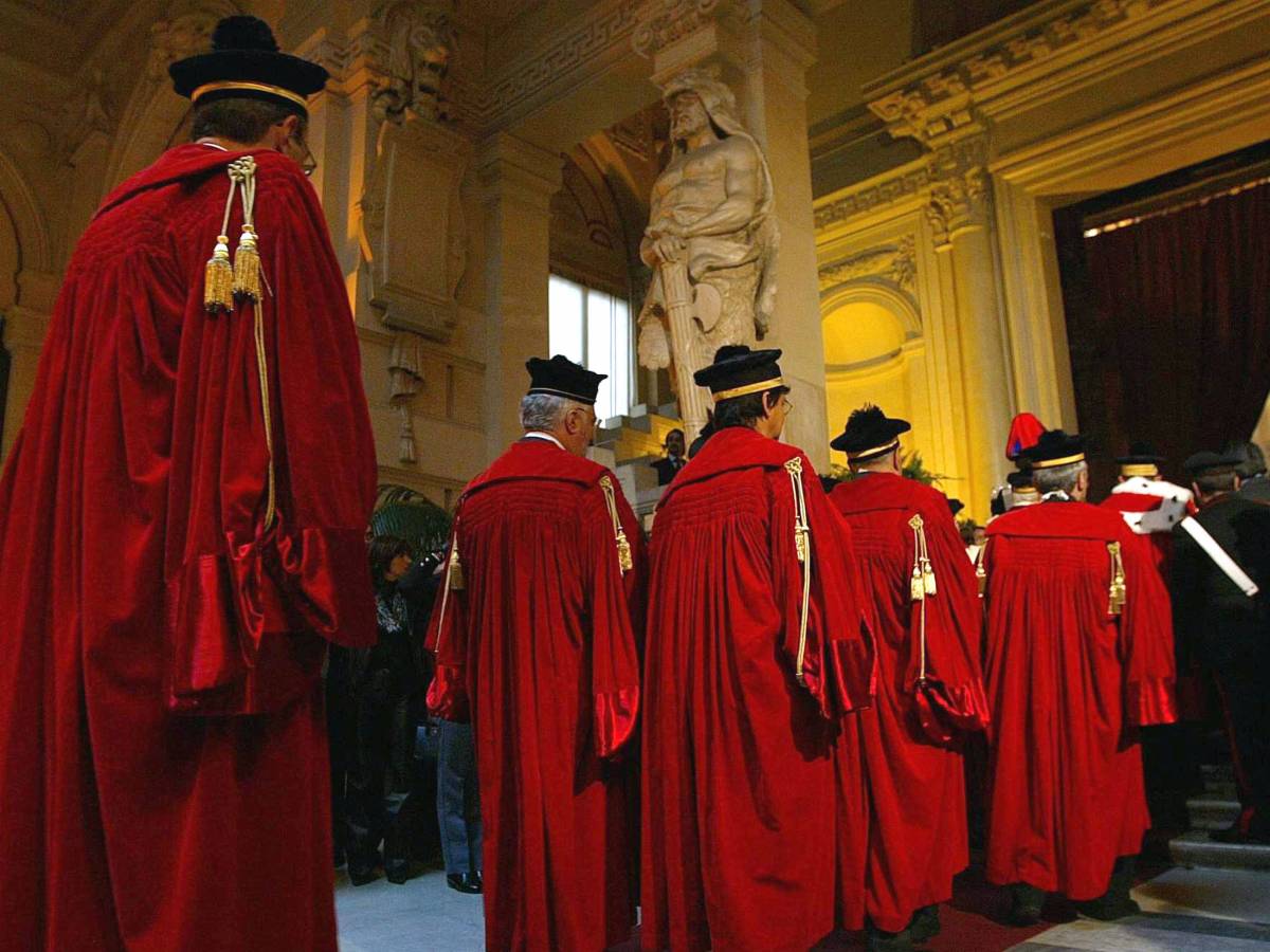 Economia, toghe e rivolte. Le armi della sinistra ormai sono tutte spuntate Economia, toghe e rivolte. Le armi della sinistra ormai sono tutte spuntate