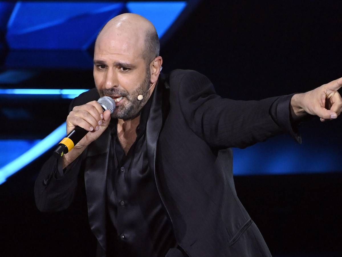 checco zalone rimane politicamente scorretto ma forse un po8217 meno da Ilgiornale.it checco zalone rimane politicamente scorretto ma forse un po8217 meno