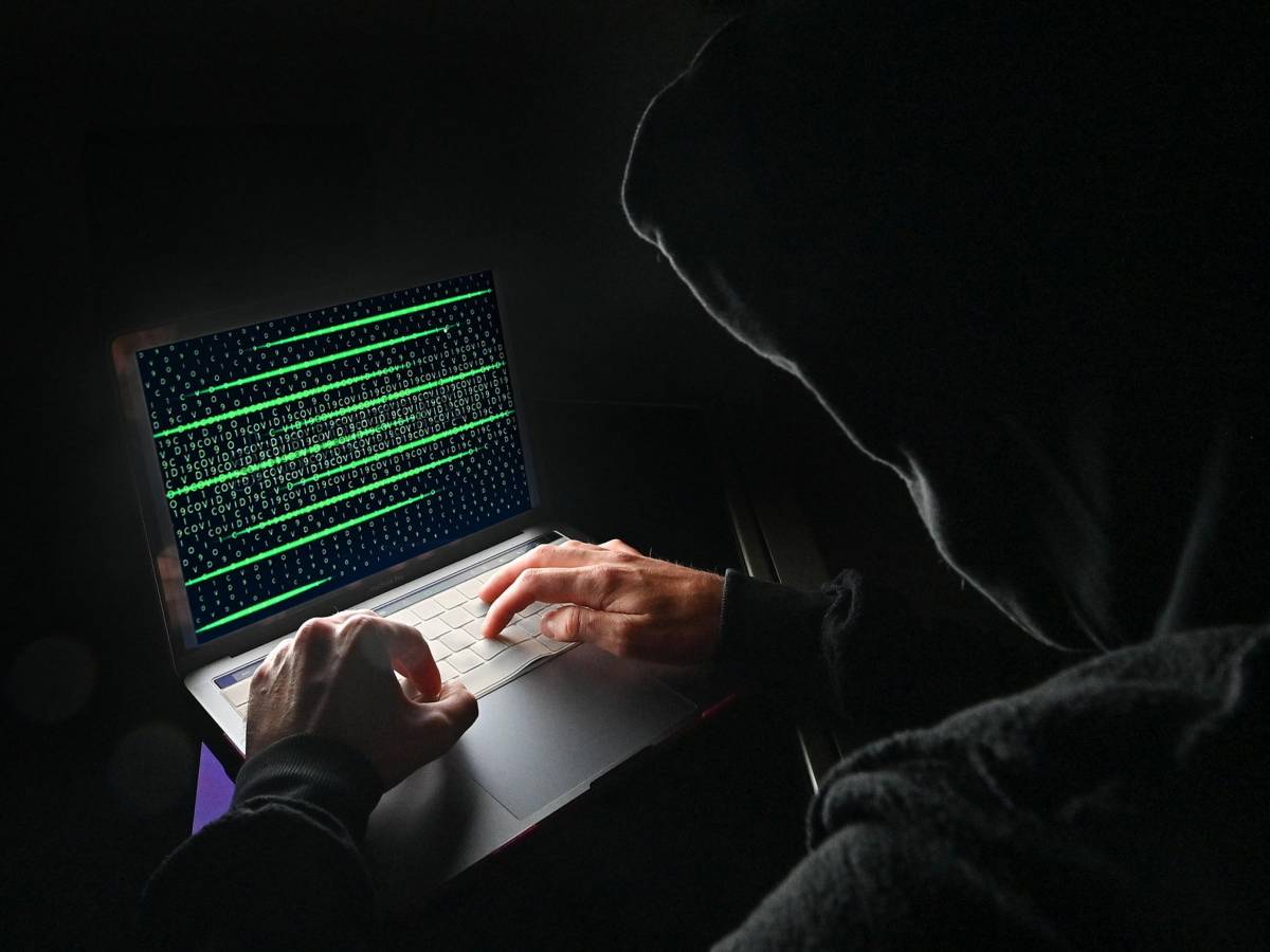 Maxi attacco hacker contro una piattaforma sanitaria: rubati i dati delle cartelle cliniche