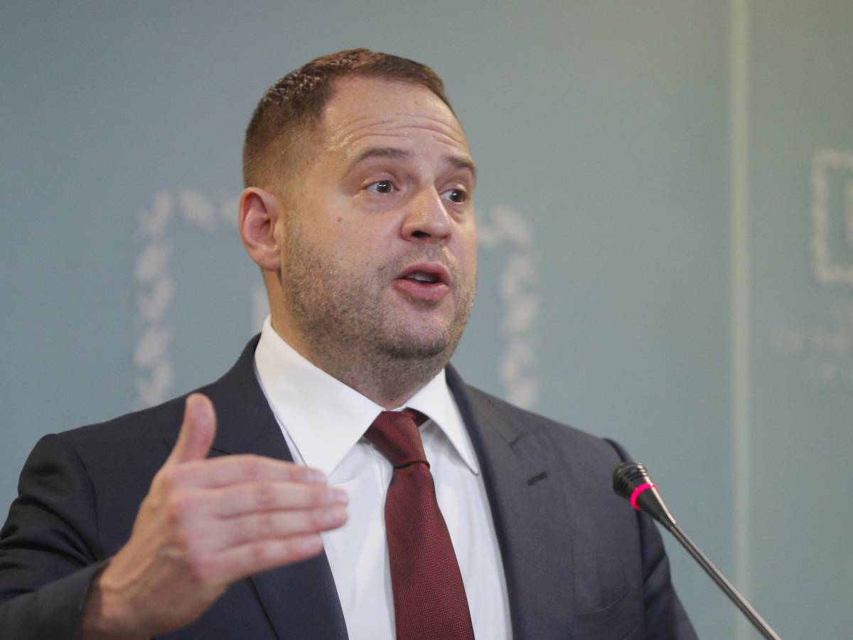 Scandalo corruzione in Ucraina, Zelensky licenzia il capo di gabinetto Scandalo corruzione in Ucraina, Zelensky licenzia il capo di gabinetto