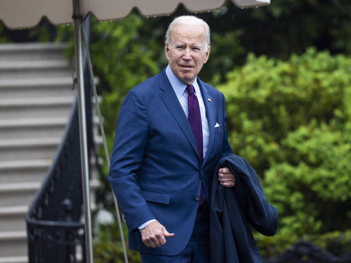 ”Fler vapen i Kiev”.  Biden är redo att skriva på Putins dyrbara datum