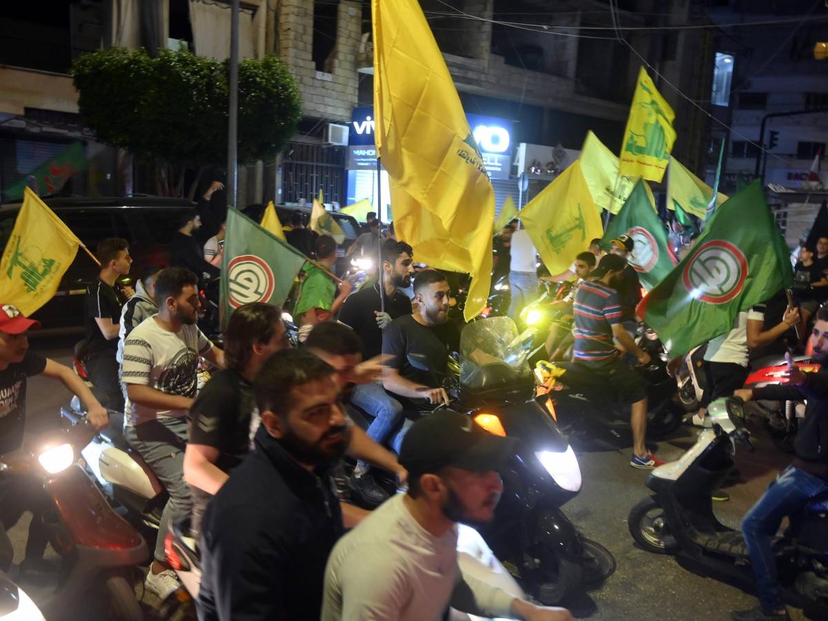 Sostenitori Hezbollah dopo il voto