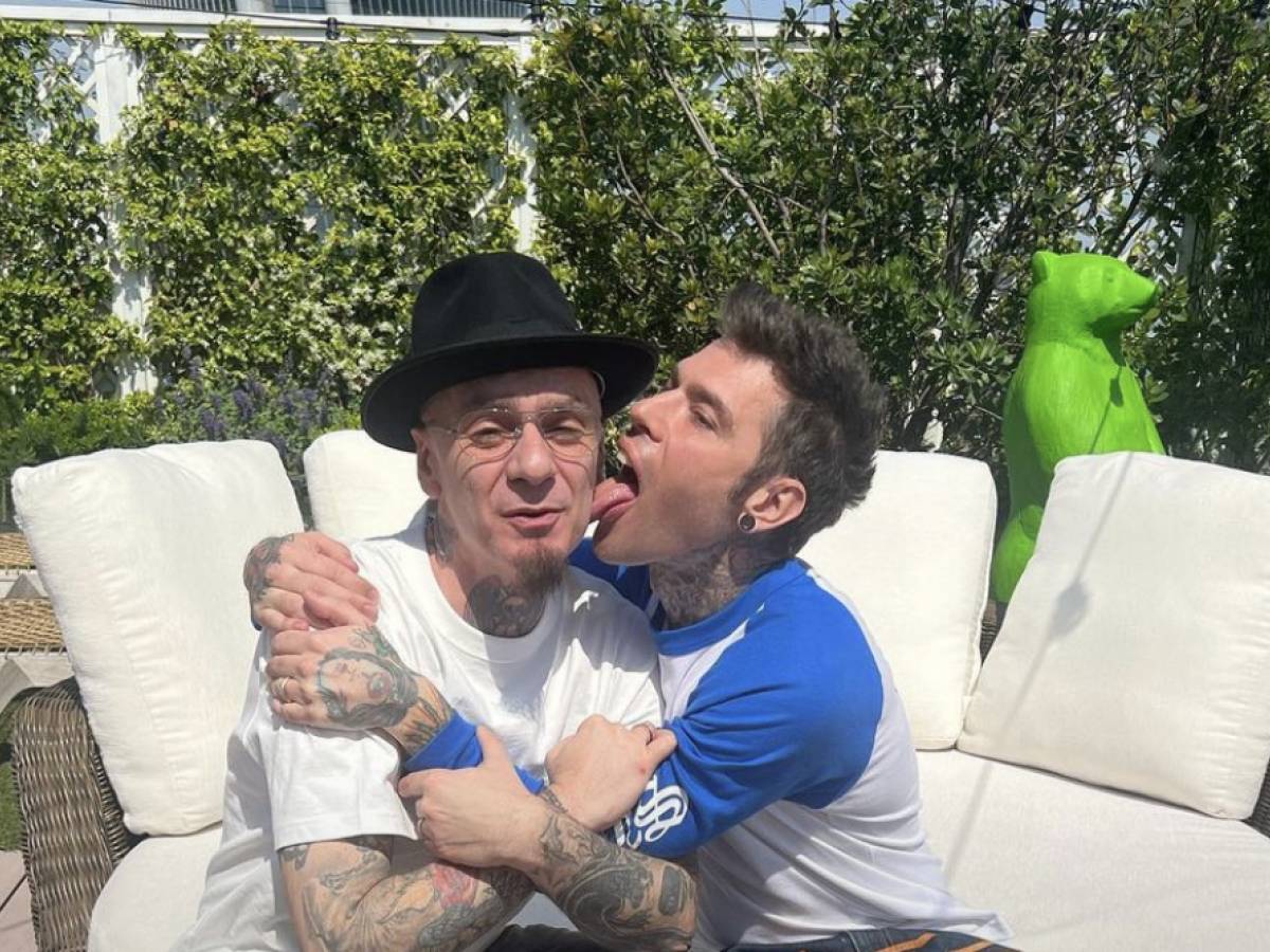 Fedez E J-Ax Fanno Pace. "Mettere Da Parte L'orgoglio Per Tornare Ad ...