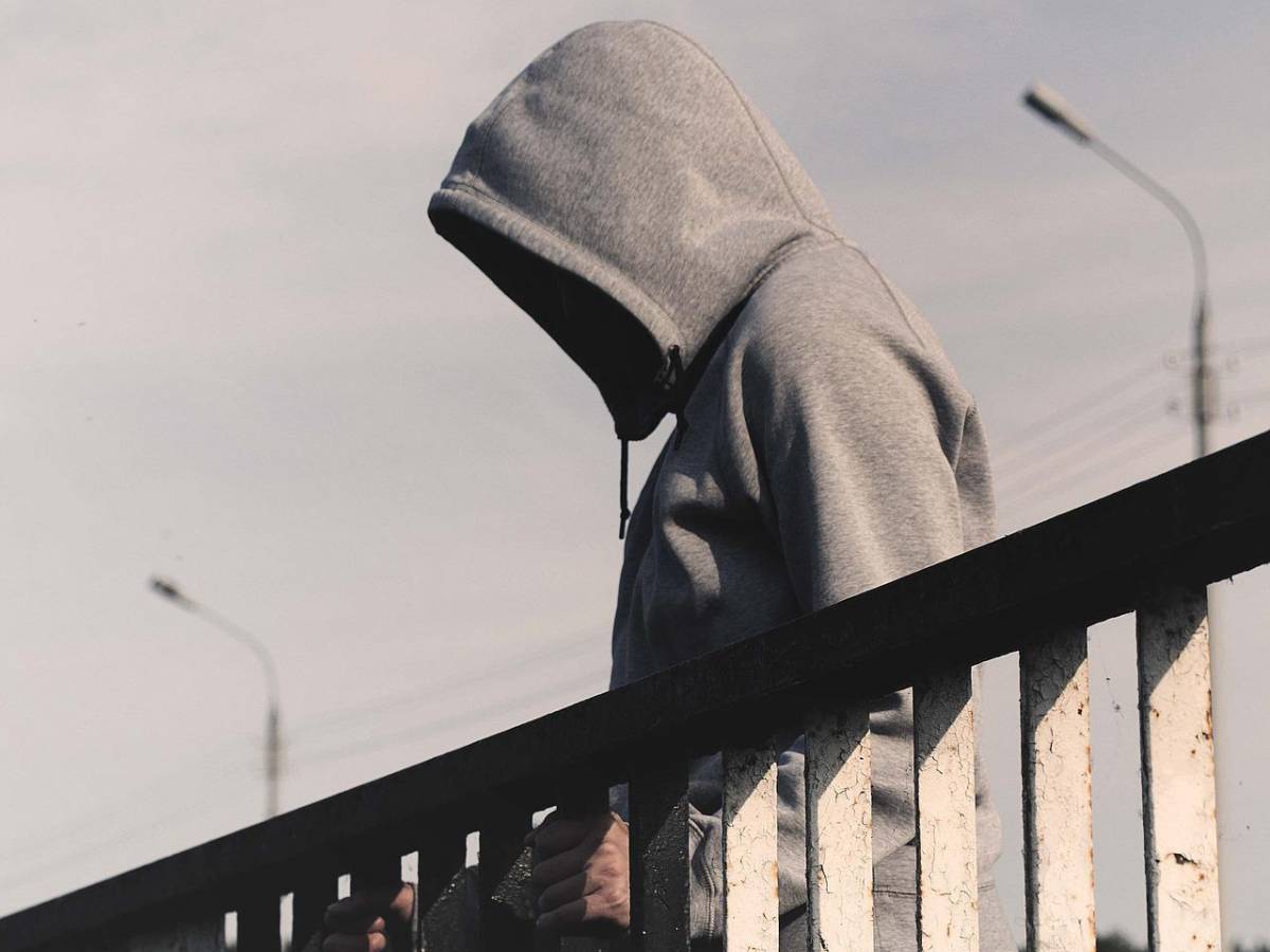 drogava il figlio 14enne lo violentava e inviava i video all8217amante madre condannata a 10 anni da Ilgiornale.it drogava il figlio 14enne lo violentava e inviava i video all8217amante madre condannata a 10 anni