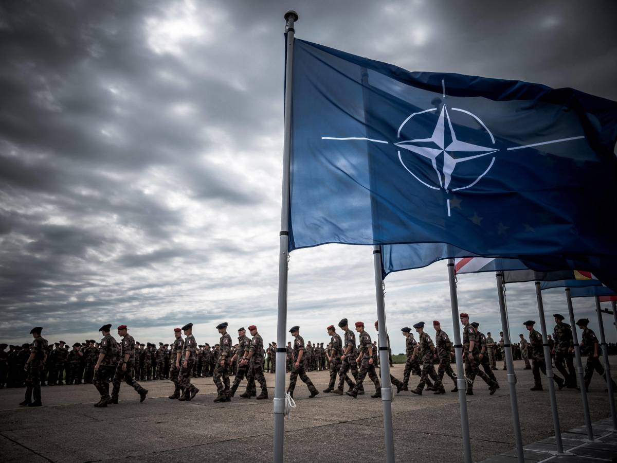 Droni, mine e bombe plananti: la Nato prepara lo scudo per le guerre del futuro Droni, mine e bombe plananti: la Nato prepara lo scudo per le guerre del futuro