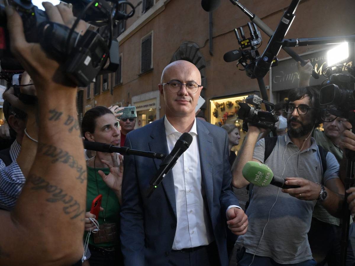 Polveriera M5s Anche D Inc E Crippa Salutano Giuseppi 