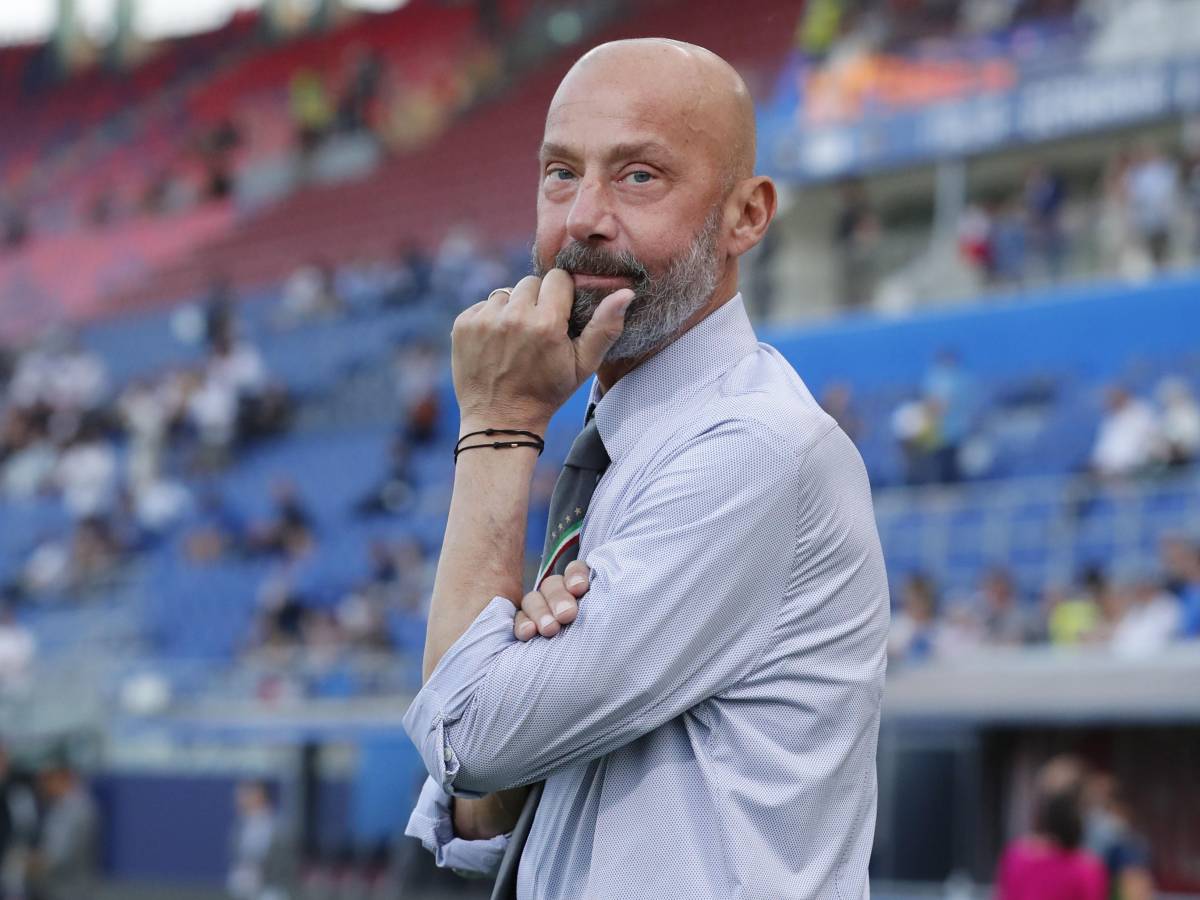 Si aggravano le condizioni di salute di Gianluca Vialli, ricoverato a  Londra - OglioPoNews