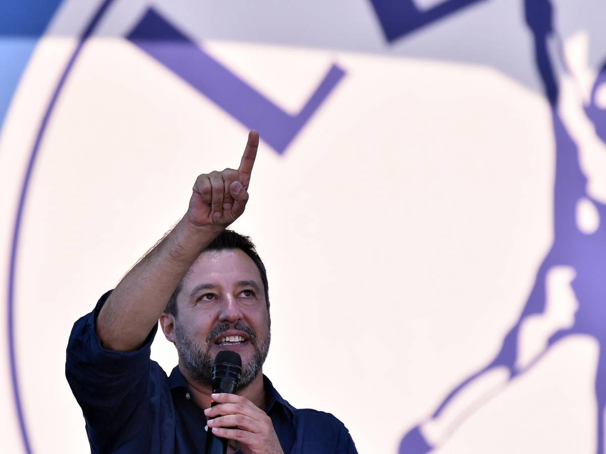 “Imigrantes? Tenho p… cheio”.  Salvini pede confronto com Letta