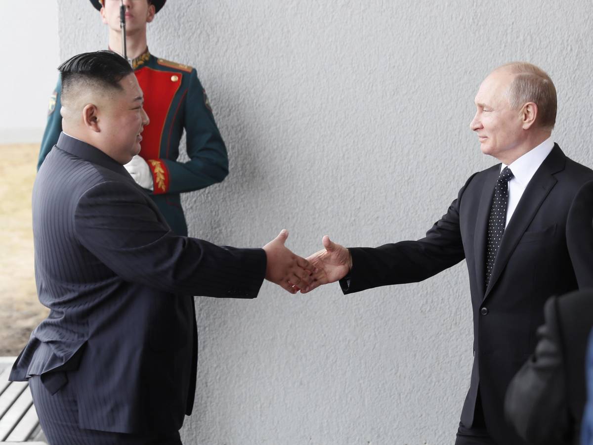 Putin e Kim da Xi: Pechino mostra le sue nuove armi ipersoniche Putin e Kim da Xi: Pechino mostra le sue nuove armi ipersoniche
